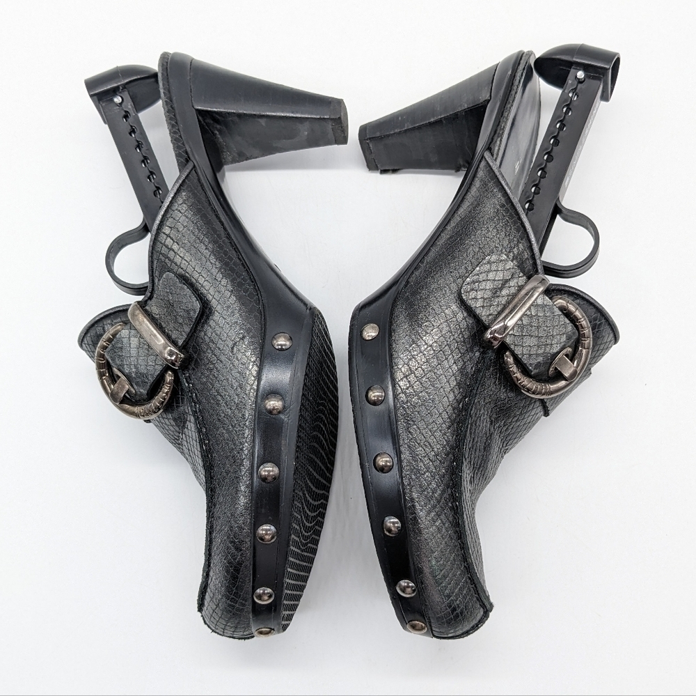 Stuart Weitzman Black Snakeskin Pattern Mule Slip… - image 7